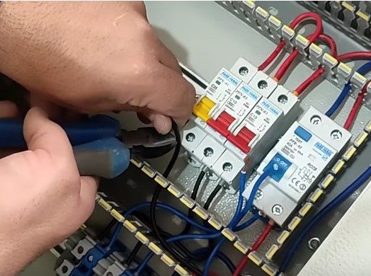 Electrical Maintenance Companies